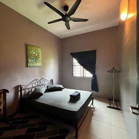 Taiping Homestay Husna Afina المظهر الخارجي الصورة